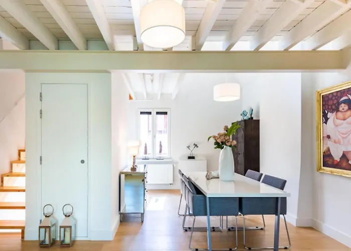 Antwerp Old Town Triplex Apartment